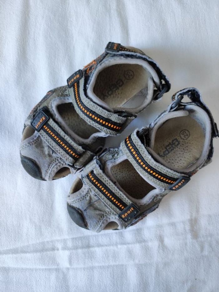 Sandales pointure 25