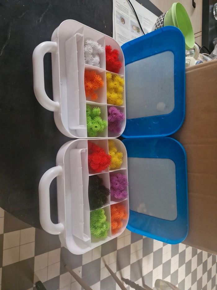 Lot de 2 boîtes de Bunchems. Parfait état. - photo numéro 2