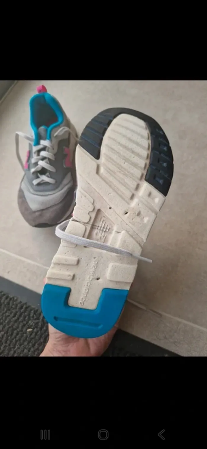 Basket new balance 997h tres bon etat taille 37.5 - photo numéro 3