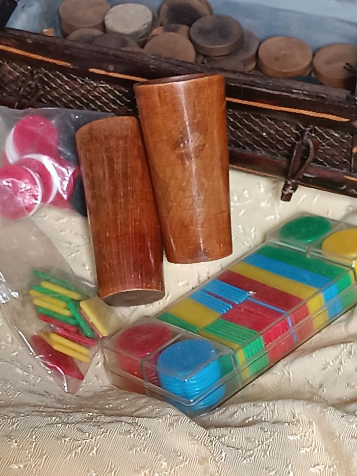 Lot jetons et accessoires - photo numéro 3