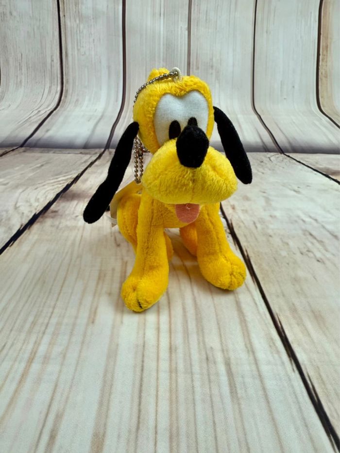 Peluche à accrocher Disney Pluto Tokyo Disneyland - photo numéro 2