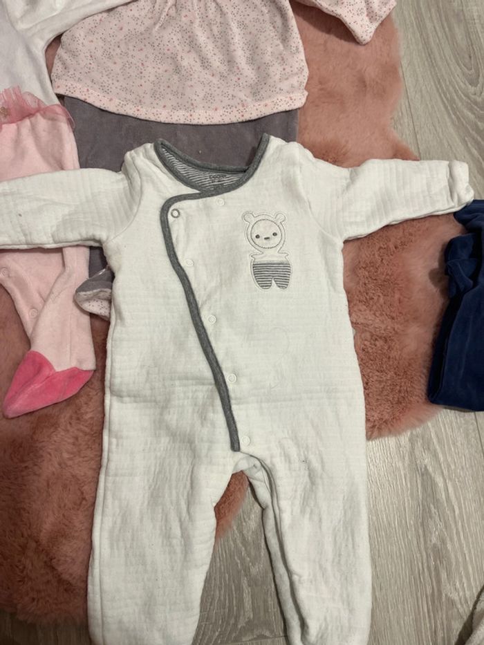 Lot 5 pyjama bébé 6 mois - photo numéro 4