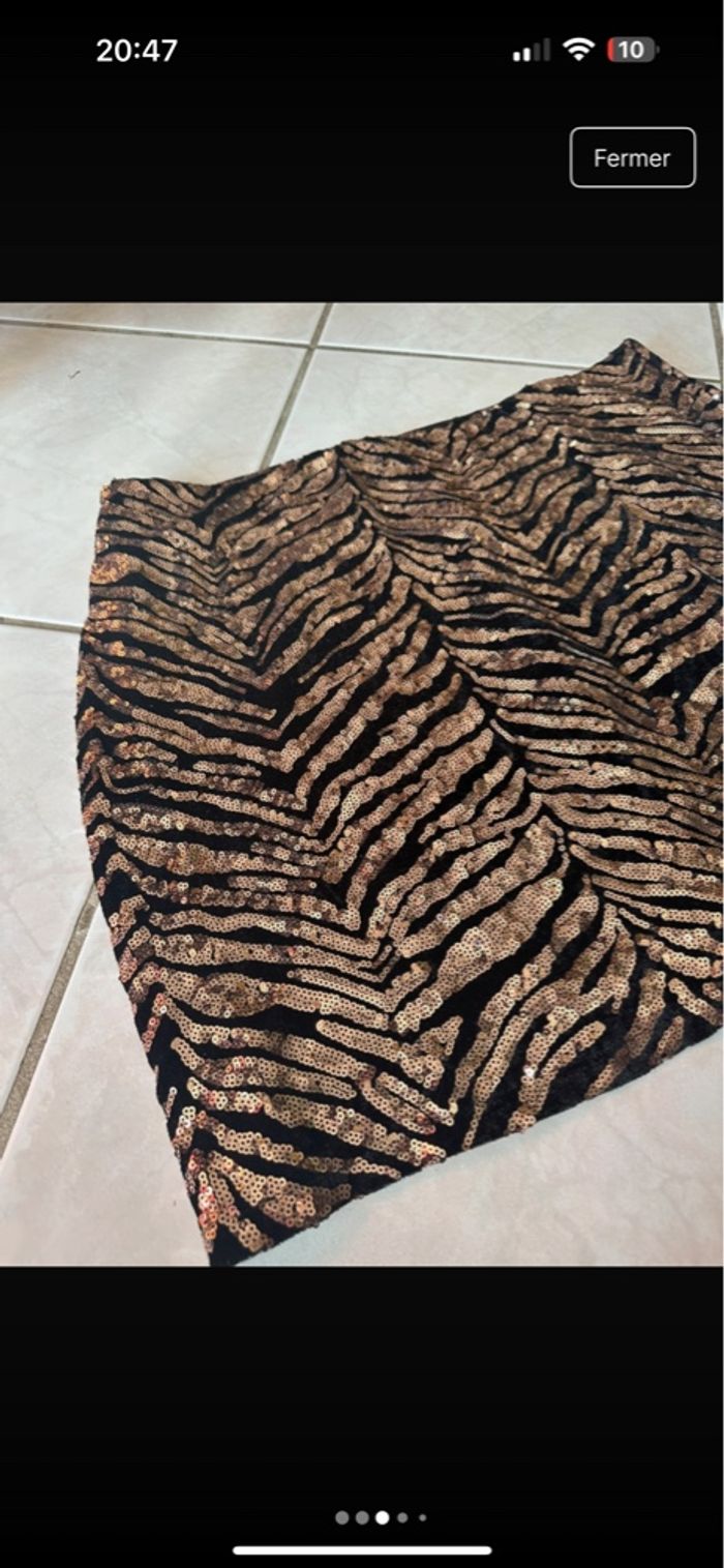 Jupe sequins fêtes noir et doré neuve - photo numéro 4