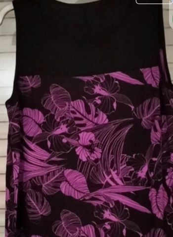 Robe sans manche longue en très bon état