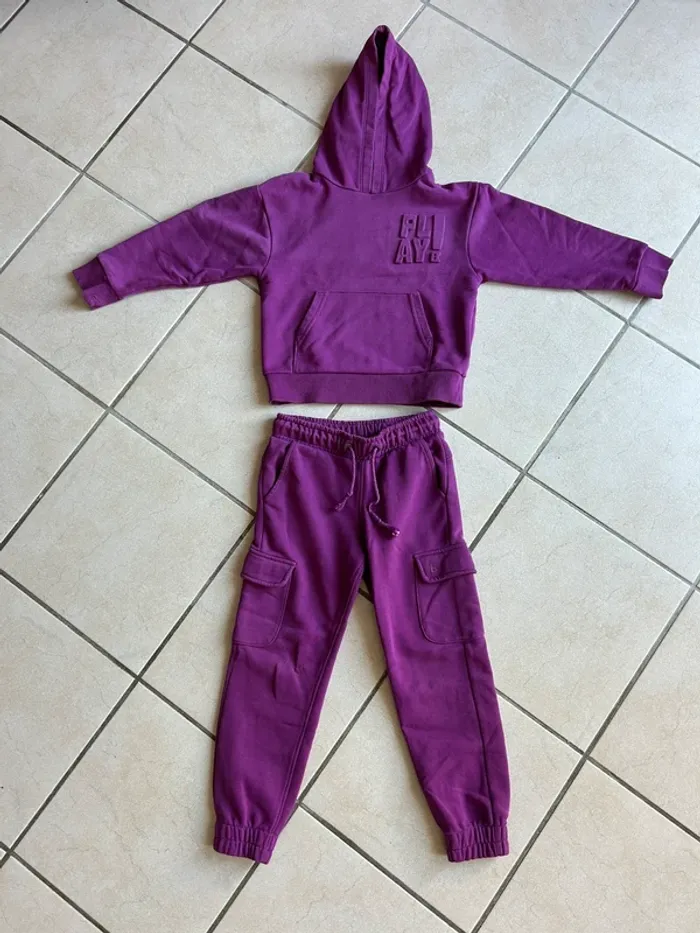 Ensemble sweat-shirt et jogging