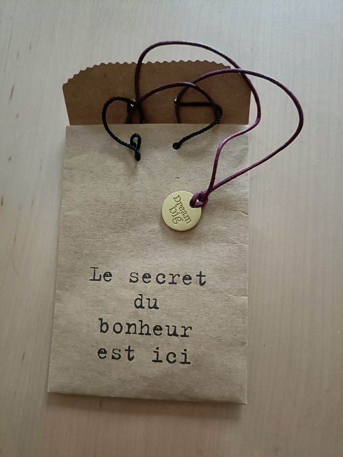 Lot de 10 bijoux fantaisie avec boîte - photo numéro 7