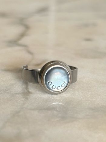 Bague signée Gucci