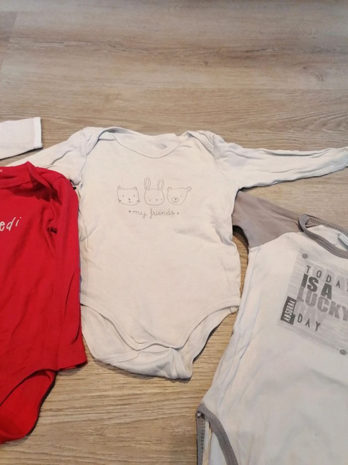 Lot 5 bodys - photo numéro 3