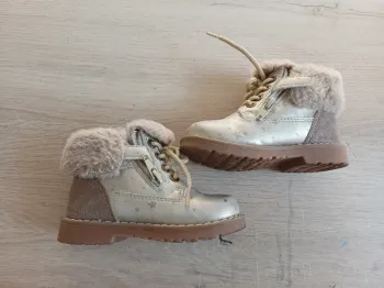 Bottine etoile et fourrure