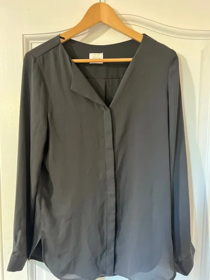 Chemise chic parisienne - VILA - neuve - taille XS (oversize) - photo numéro 2