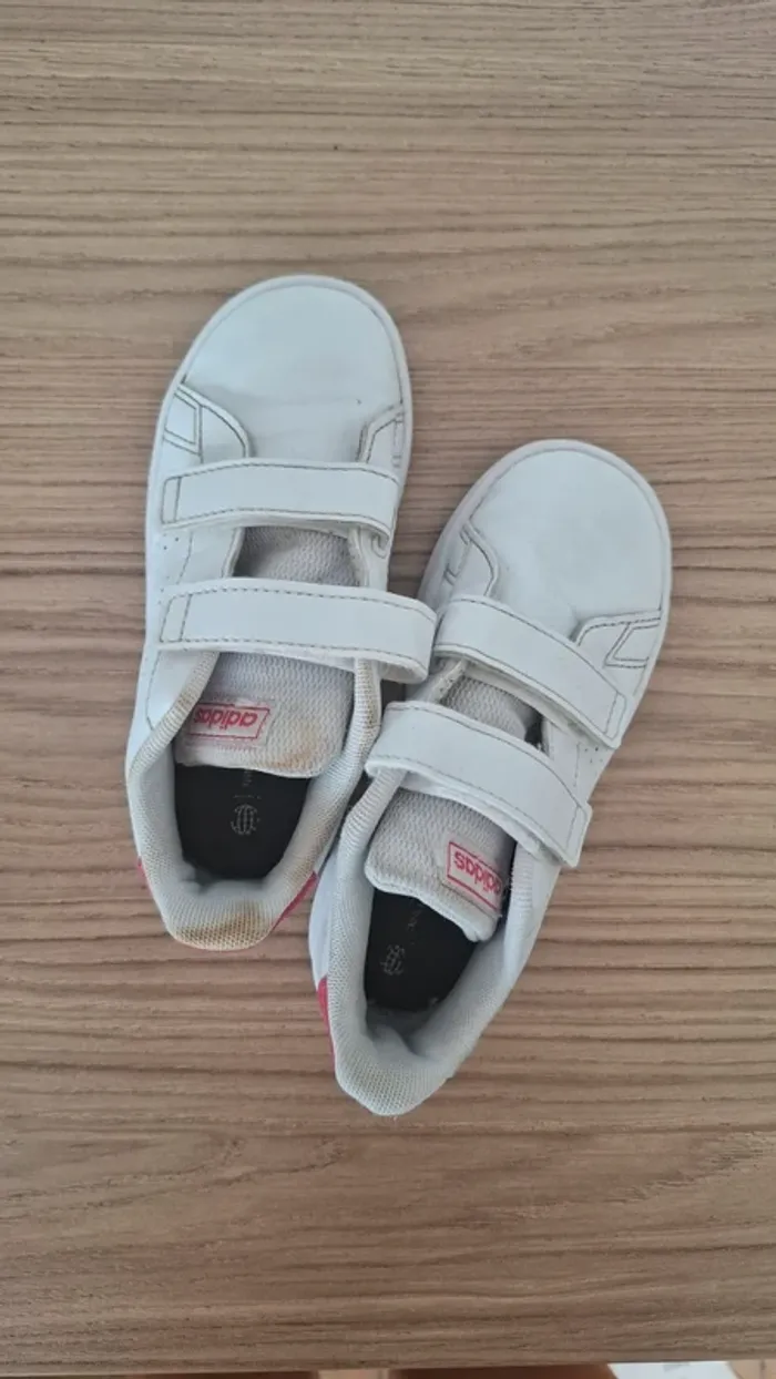 👟 Baskets Adidas à scratch – Confort & style au rendez-vous - photo numéro 2