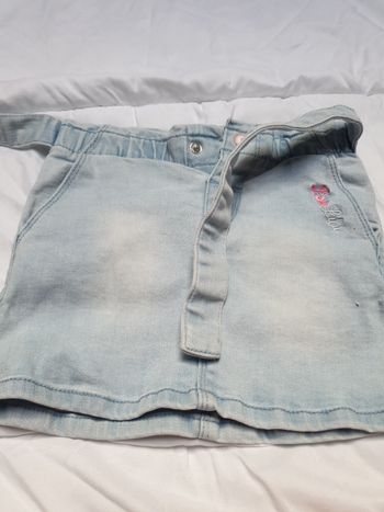 Jupe lulu castagnette 2ans très bon etat 