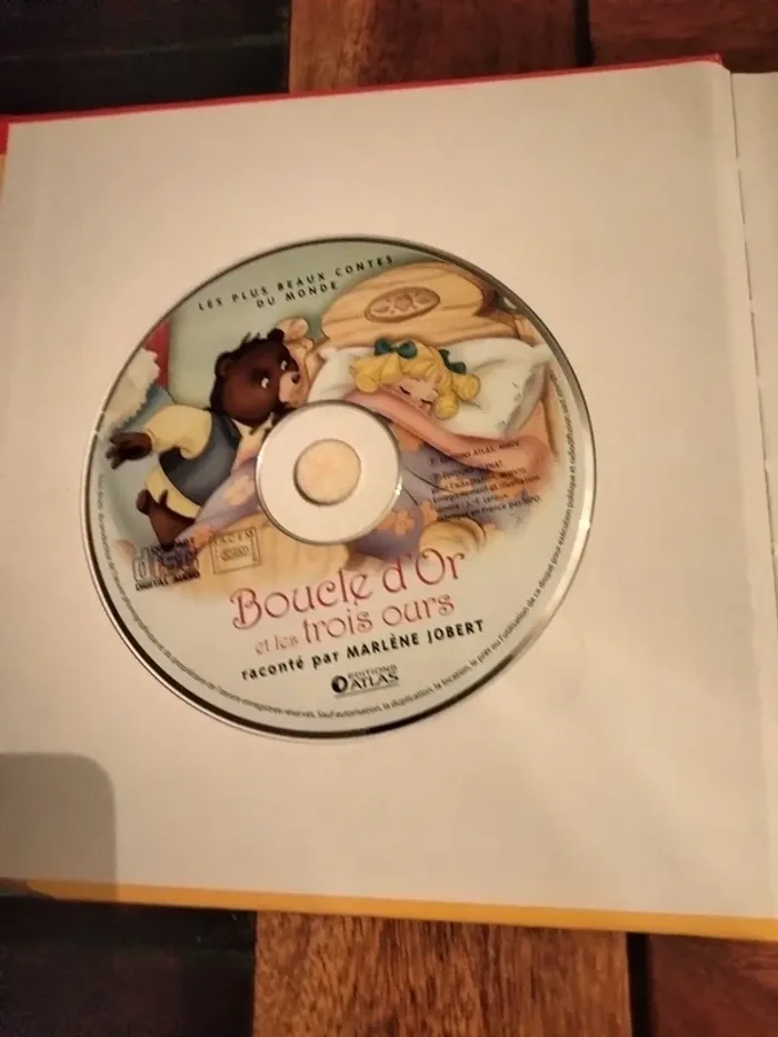 Livre avec CD boucle d'or et les trois ours raconté par Marlène Jobert dès 4 ans - photo numéro 2