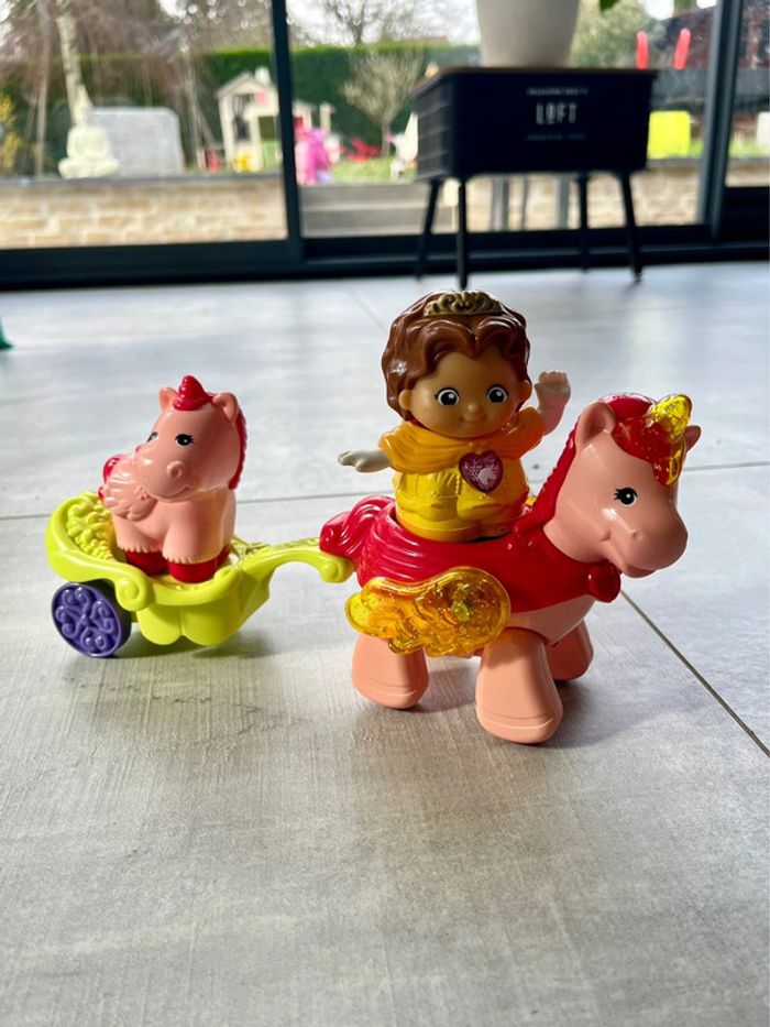 Vtech tut tut copains la licorne magique de claire, la princesse aventurière