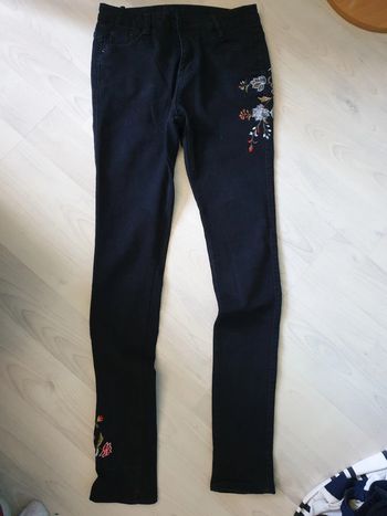 Pantalon brodé