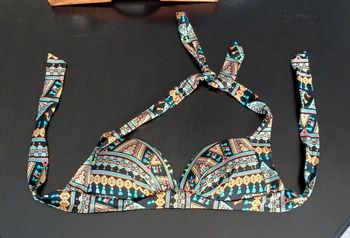 Haut maillot de bain motif tribal