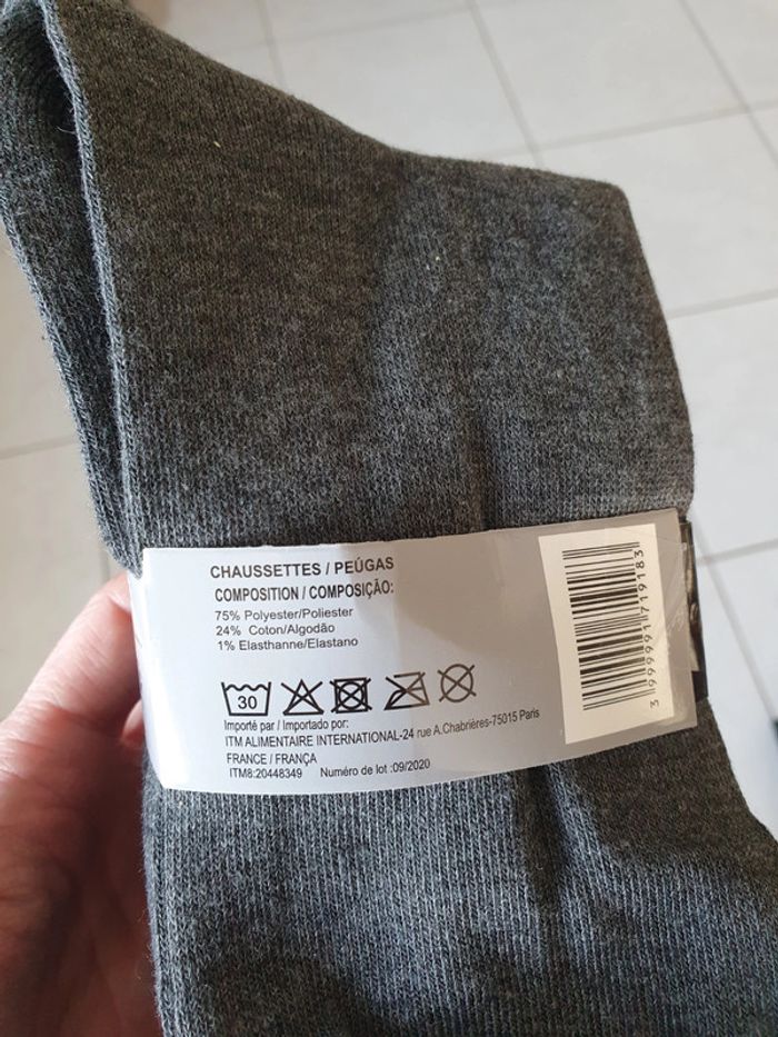Lot 5 paire de Chaussettes homme 43/46 Neuf HIZ - photo numéro 3
