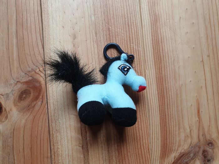 Porte-clef cheval bleu - photo numéro 2