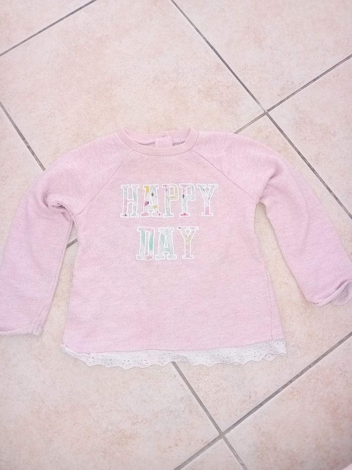 Pull rose 18 mois