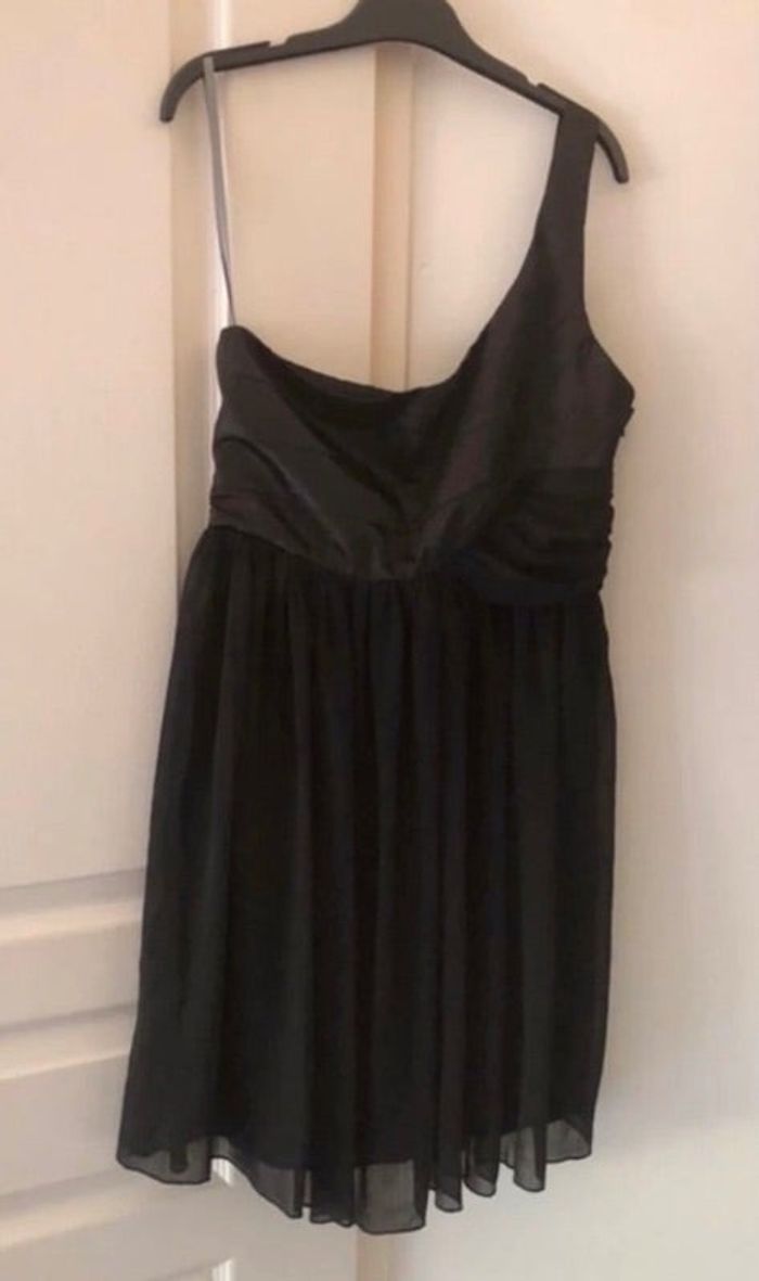 Robe noire