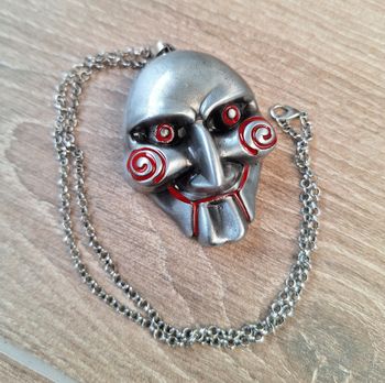 Saw collier Billy pendentif