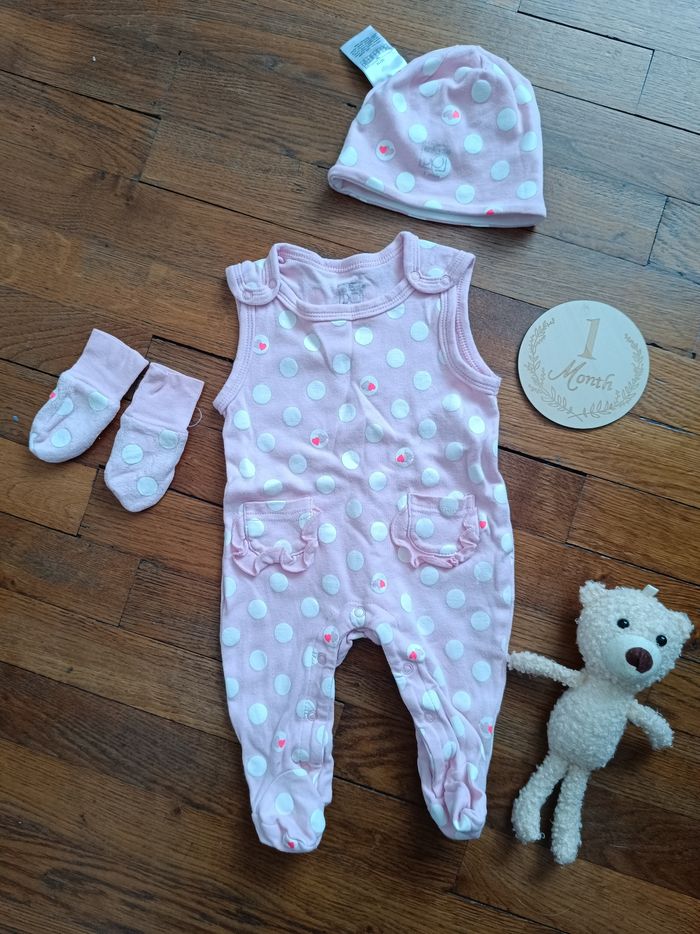 🌸 Pyjama, gants & bonnet - 1 mois 🌸
