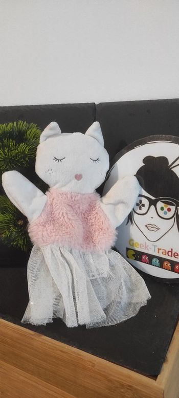 Doudou Marionnette Chat Tutu Maisons du Monde peluche rose blanc coeur fourrure doré danseuse