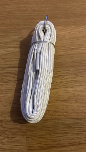 Lacets blanc