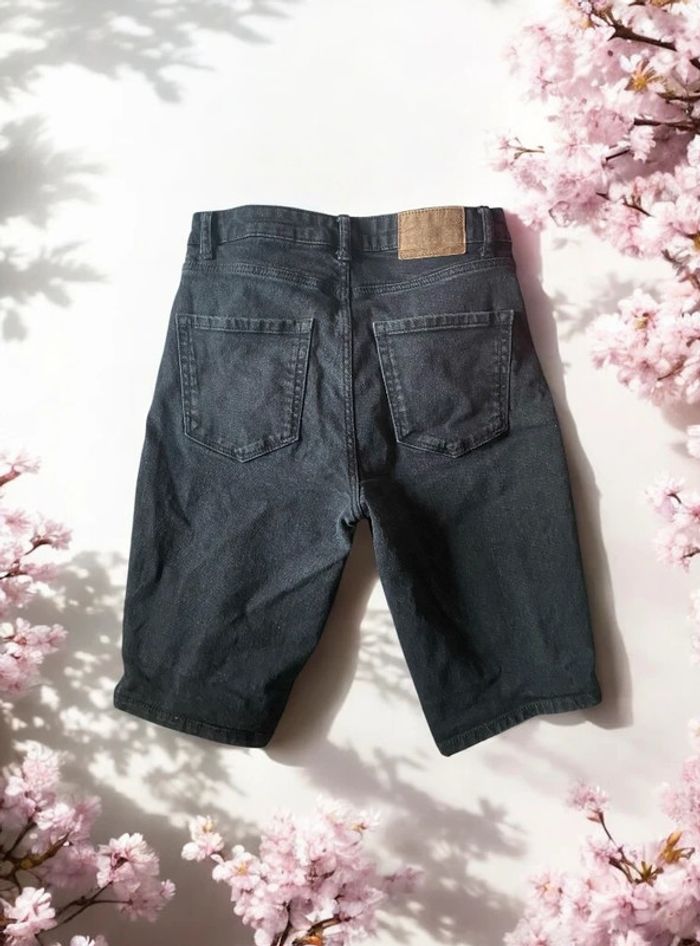 🎀 Bermuda en Jean Noir femme taille S Kiabi🎀 - photo numéro 2