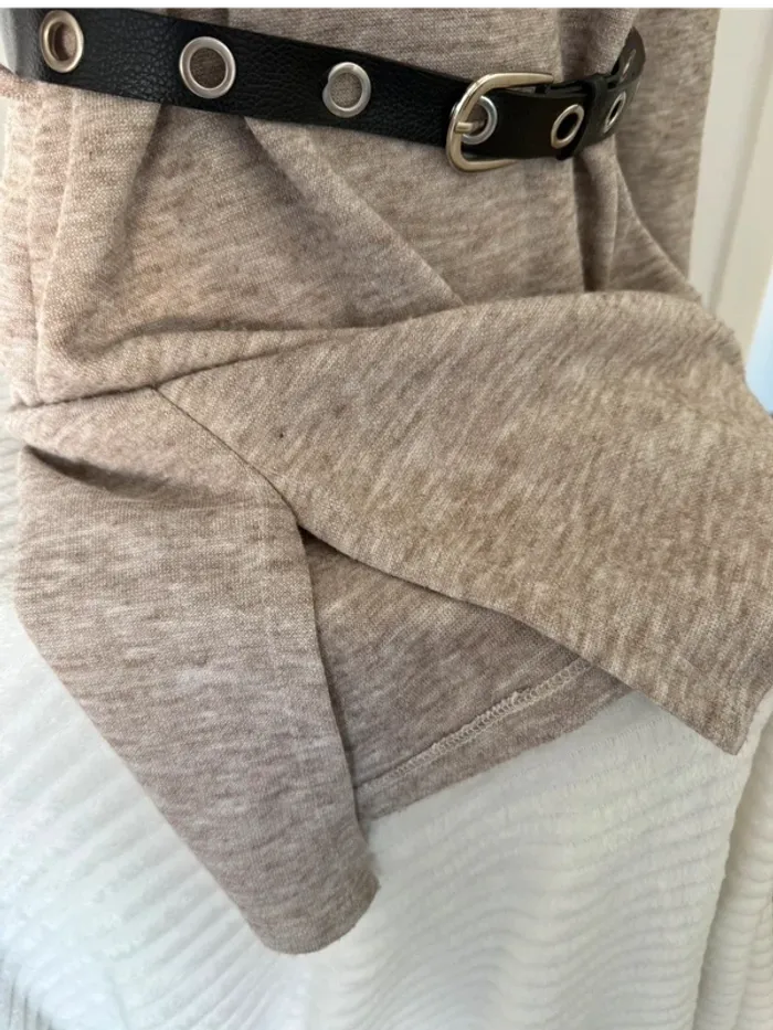 Robe pull beige chiné avec ceinture – taille M - photo numéro 2