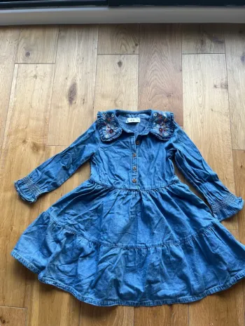 Magnifique robe en jean