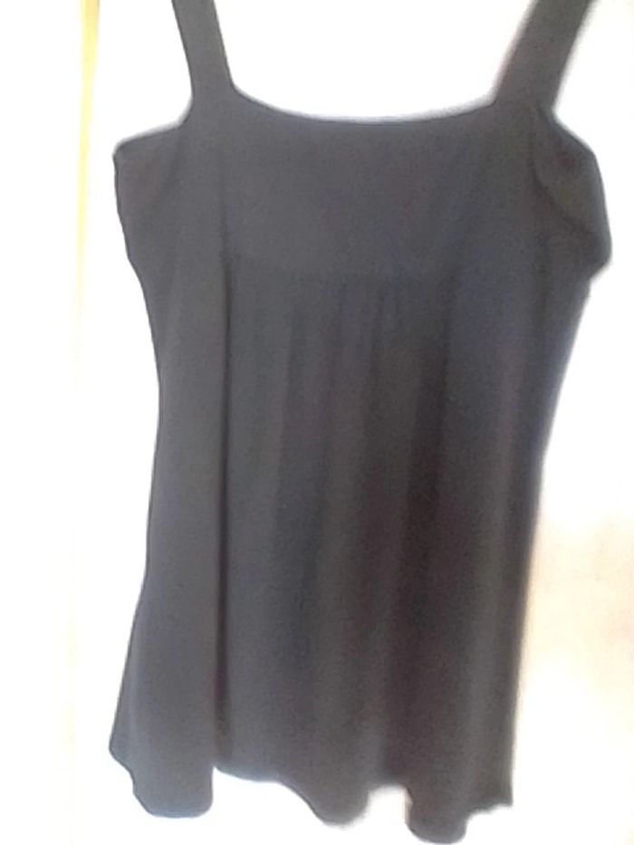 Haut taille 2 - photo numéro 3