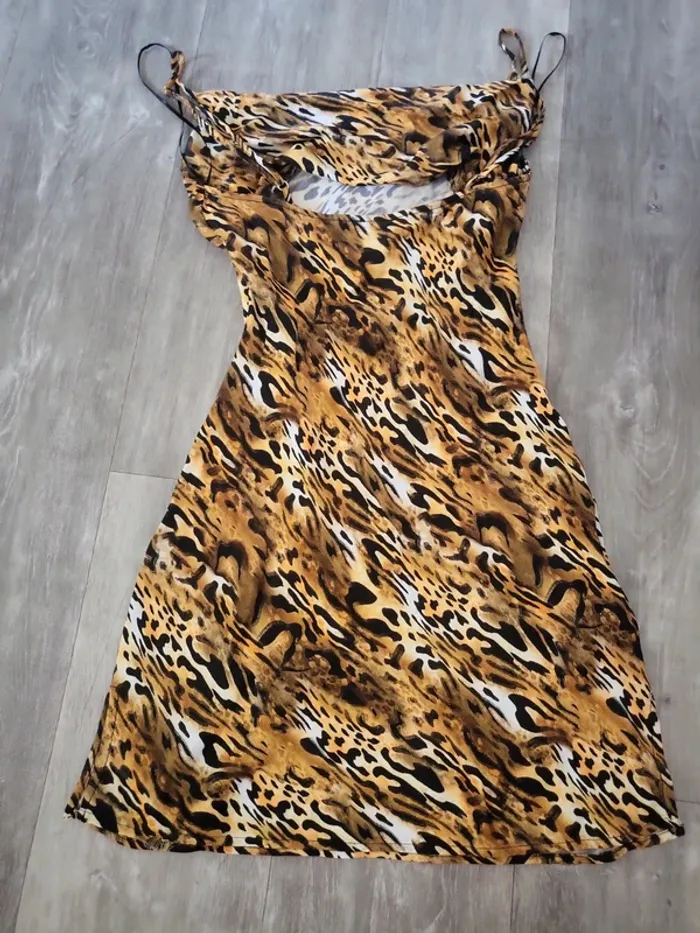 Robe leopard bershka s - photo numéro 7