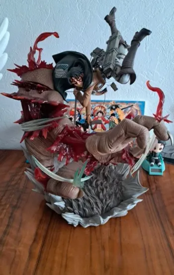 Statue / figurine en résine livai / levi attaque des titans kitsune 1/6