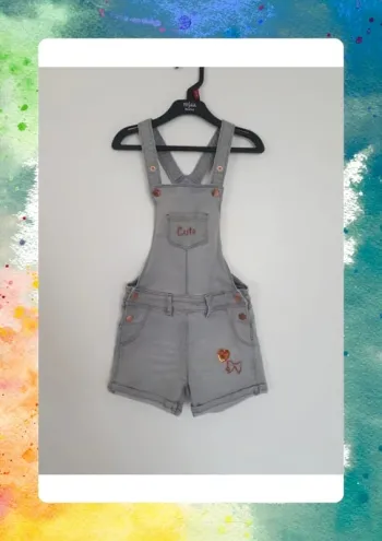 Jolie salopette short en jeans 6 ans