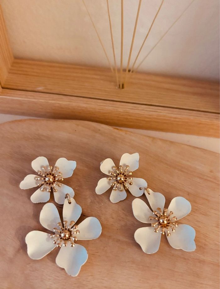 🌸 Boucles d’oreilles pendantes fleur bohème – acier inoxydable 🌸 - photo numéro 2