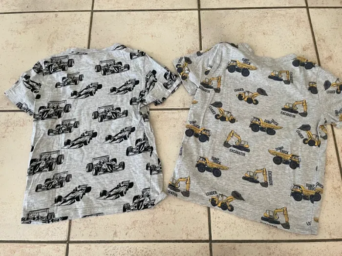 2 Teeshirts manches courtes 4-6ans H&M - photo numéro 4