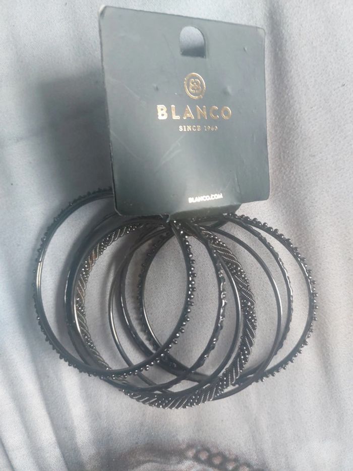 9 bracelets blanco neuf