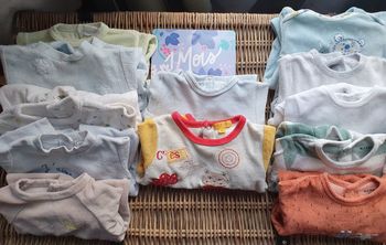 Lot 12 pyjamas velours 1 mois