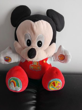 Mickey, peluche musicale et d éveil, Disney