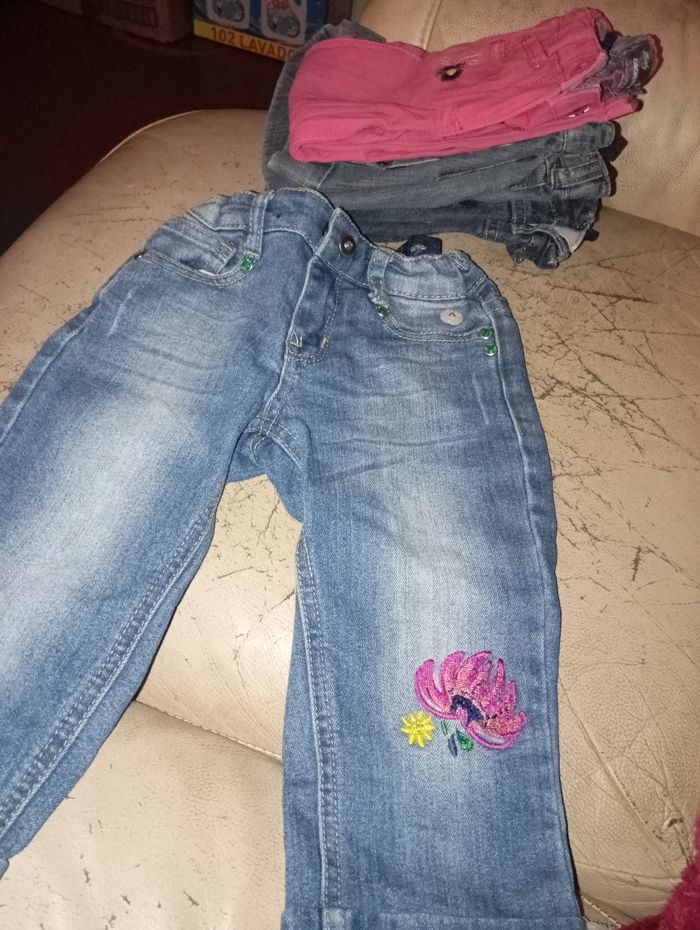 Vends lot de pantalon pour fille