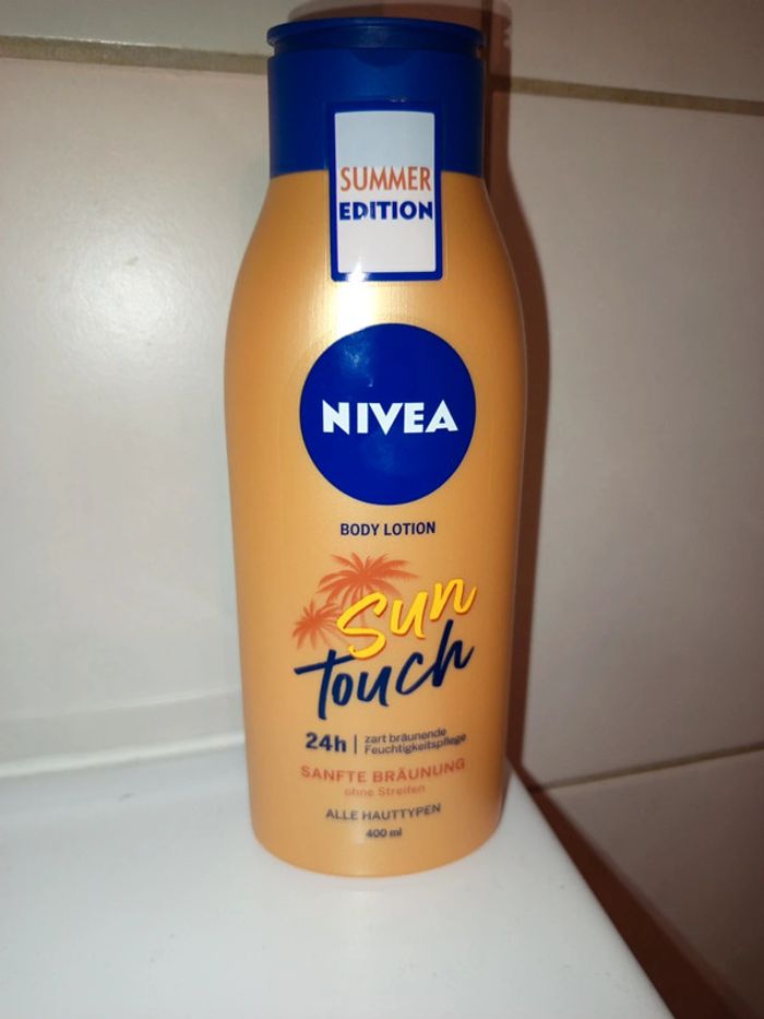 Lotion corporelle bronzant nivea neuve