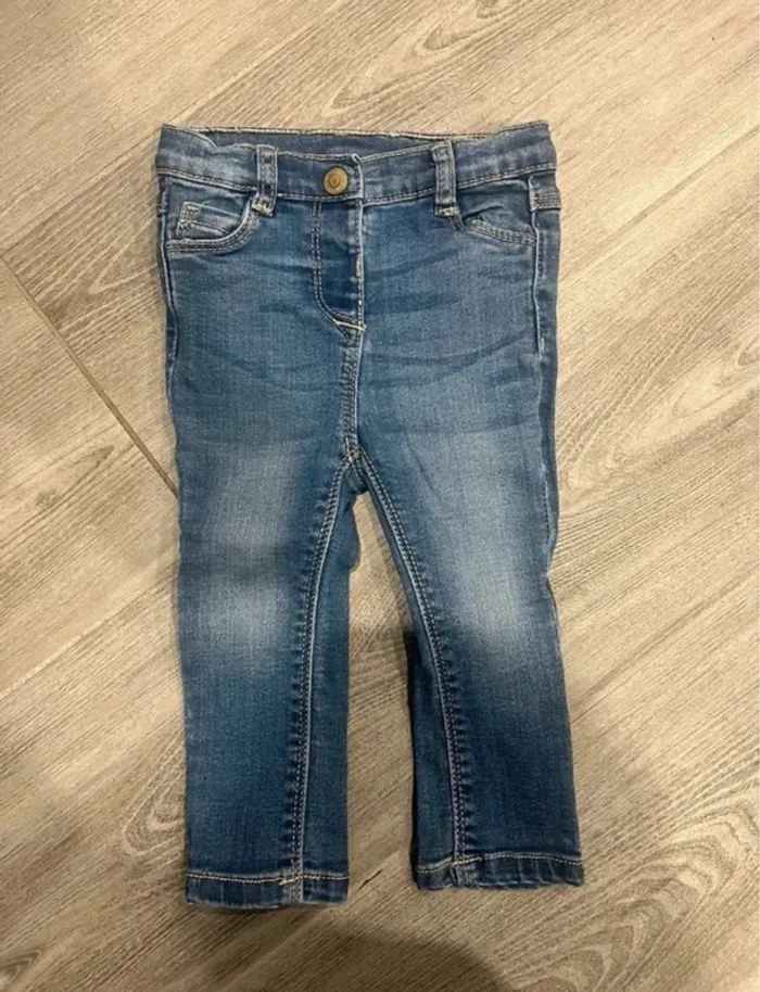 Jean bébé fille 9 mois Tape à l'œil