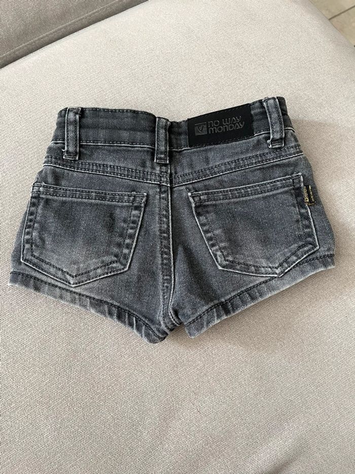 Short en jean noir - photo numéro 3