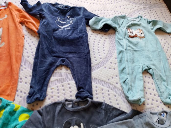 Lot de 10 pyjamas 6 mois garçon - photo numéro 5