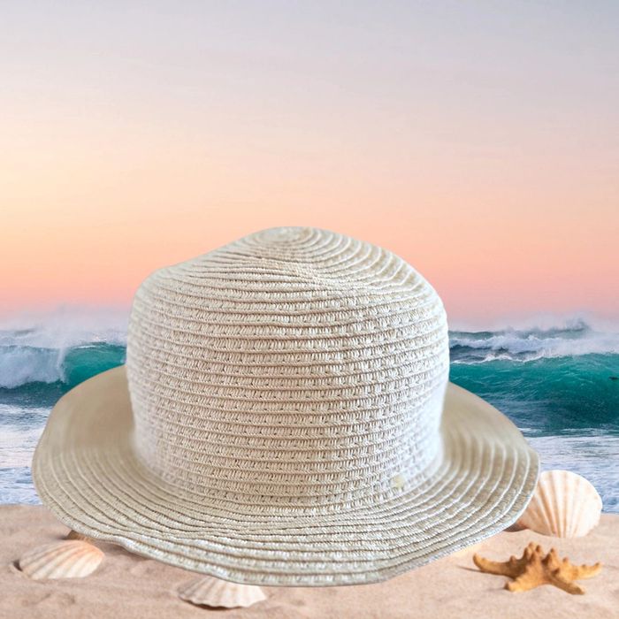 Chapeau Neuf👧 - photo numéro 2