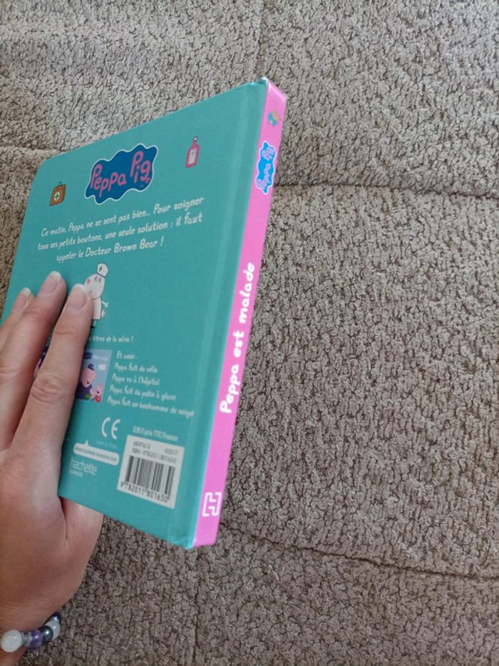 Livre Peppa pig cartonné : Peppa est malade - photo numéro 3