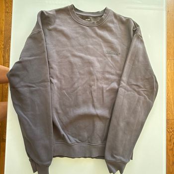 Pull gris
