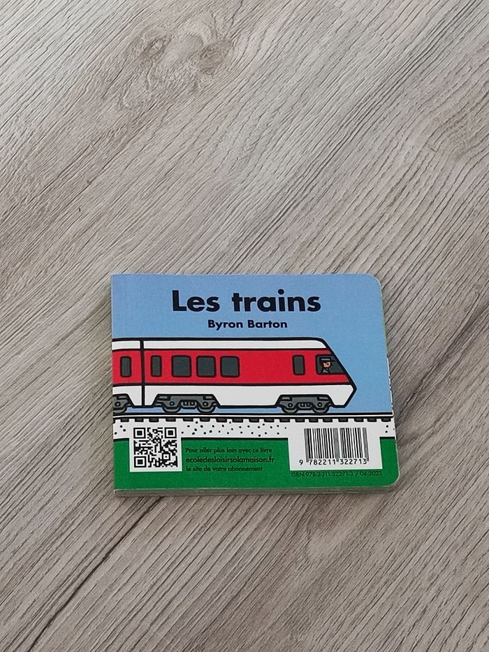Livre " les camions"  et " les trains" - photo numéro 2