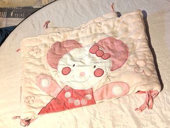 Tour Contour Lit Pliable Dessins Petite Fille Maison Nature Attaches Accessoire Petits Enfants Bébés